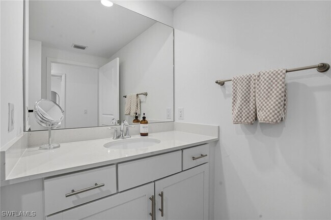 Photo - 5667 Melbourne Ct Unit 7812