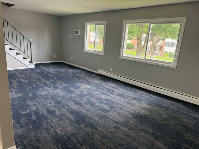 Building Photo - 1315 N Dowling Ave Unit #305