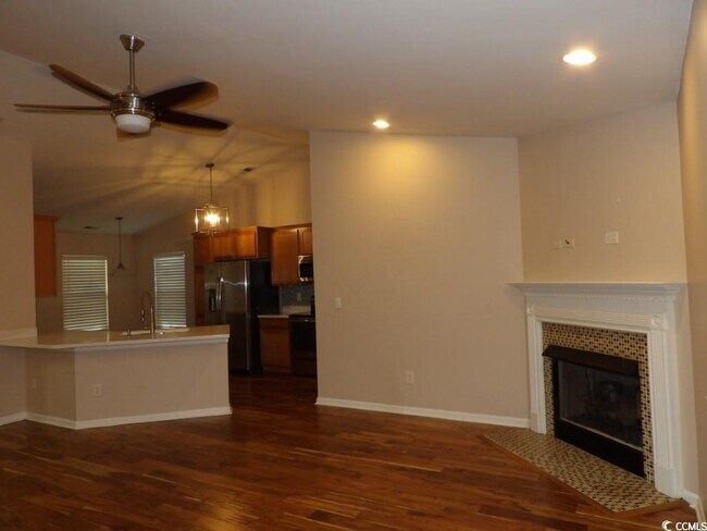 Photo - 188 Devonbrook Pl