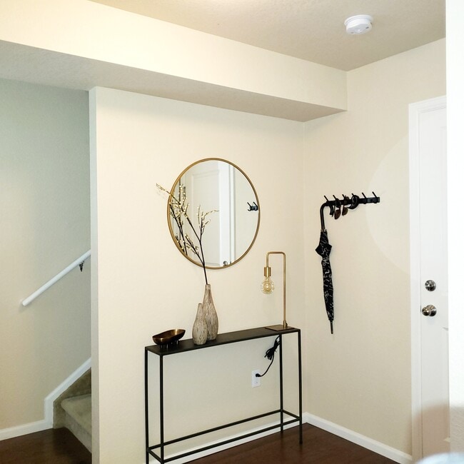 Foyer - 10314 Bellwether Ln