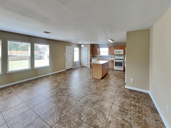 Building Photo - 18107 Quiet Ridge Ln