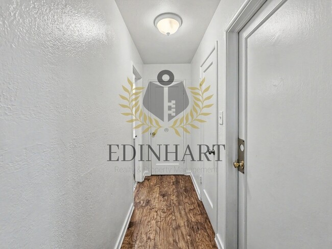 Photo - 1916 E Hunter Ave