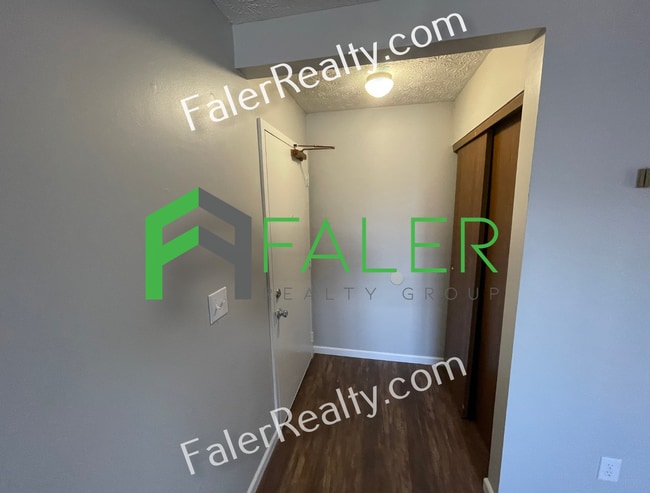 Photo - 2 Bedroom, 1.5 Bath Condo Available NOW! Unidad 5299 Belle Isle