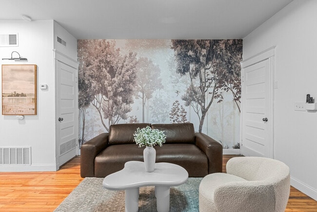 Building Photo - 3101 Old Rte 66