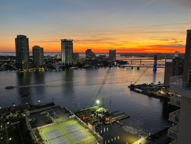 Photo - 400 E Bay St Condo Unit PH 4