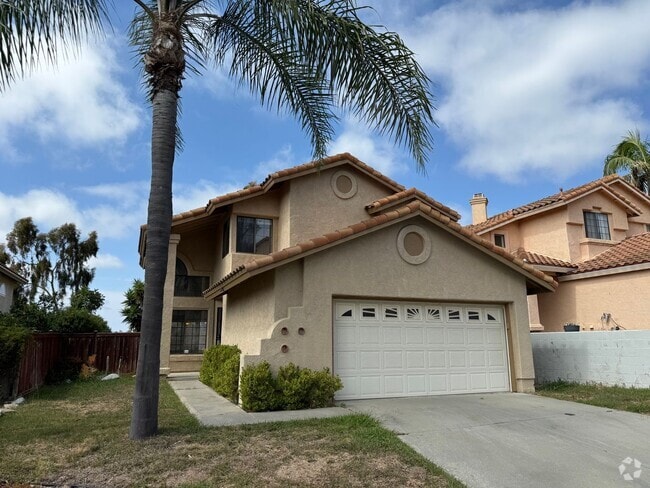 Building Photo - Beautiful 4B/2.5BA House in Vista w/ Attac...