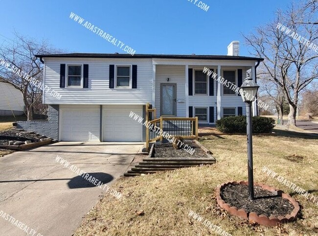 Photo - Absolutley Beautiful 4 Bedroom 2.5 Bath Ov...
