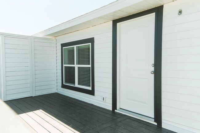 Photo - 4406 Helen St