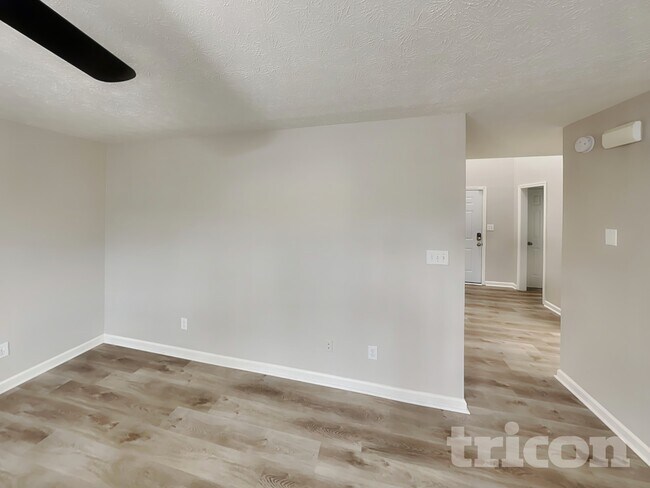 Photo - 701 St Charles Ave