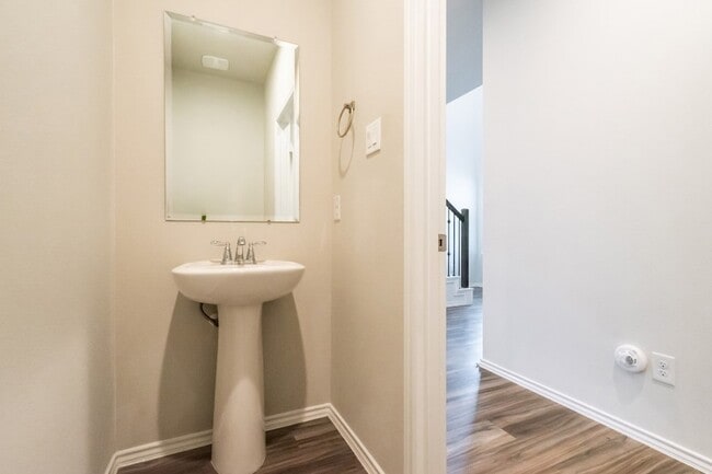 Photo - 16856 Pink Wintergreen Dr