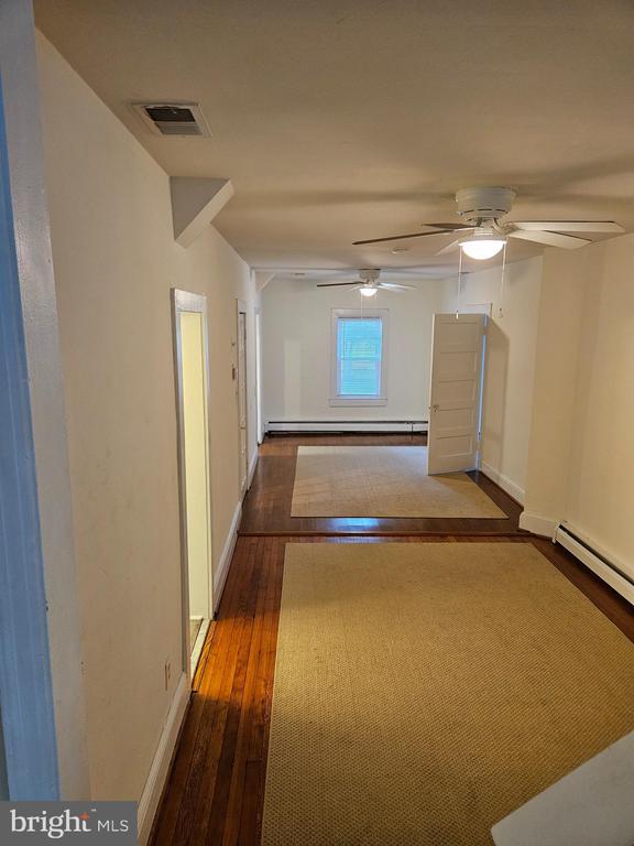 Photo - 7204 Webster Ln