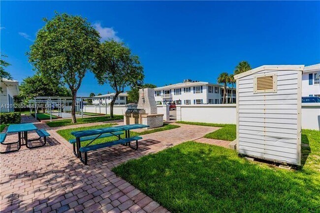 Photo - 2200 NE 66th St Unit 1421