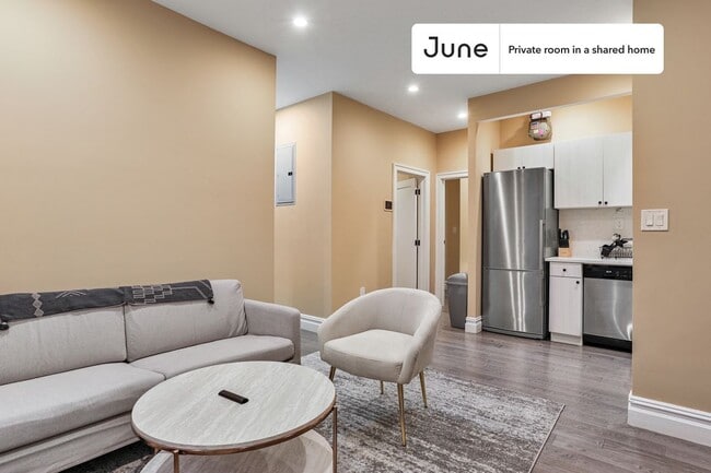 Room in Shared 3 bed/2 bath home in East Harlem