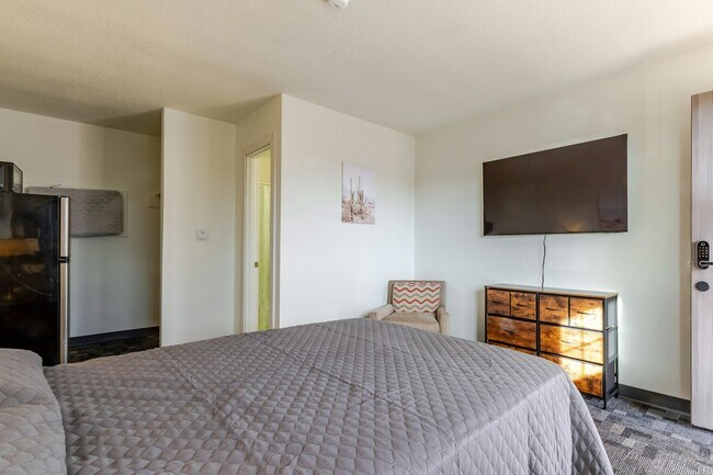 Photo - 3737 Sturgis Rd Unit Studio