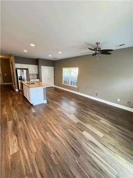 Photo - 110 Regis Way