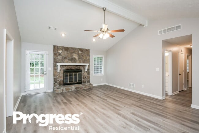 Photo - 1882 Falcon Wood Dr NE