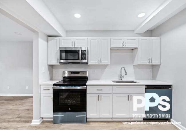 Photo - 138 Griffin St NW