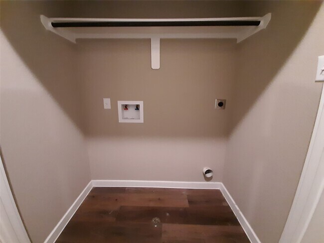 Photo - 9741 Grosbeak Ln