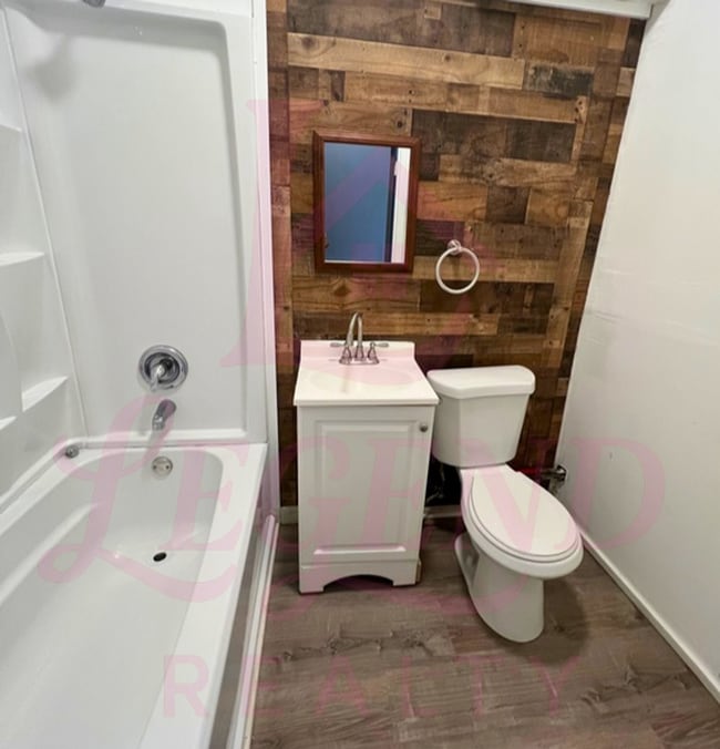 Photo - 2615 Victor St Unit 2F