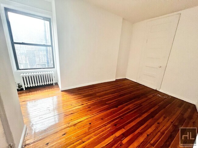 Photo - YORK AVENUE Unit 5E