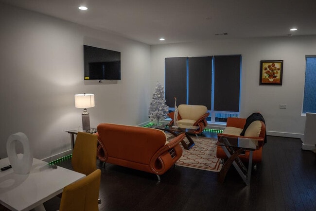 Photo - 1680 Memorial Dr SE Unit ID1388269P