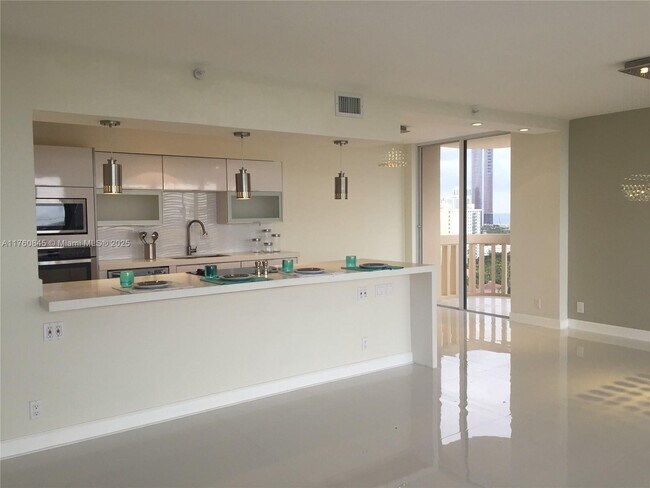 Photo - 19707 Turnberry Way Unit 18D