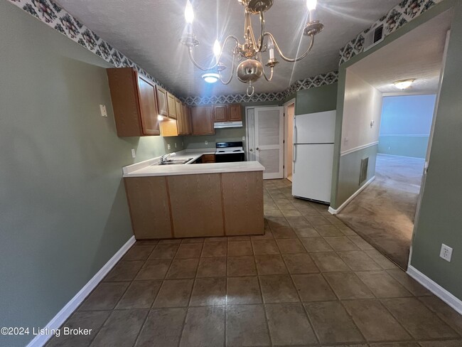 Photo - 10414 Pinoak View Dr House