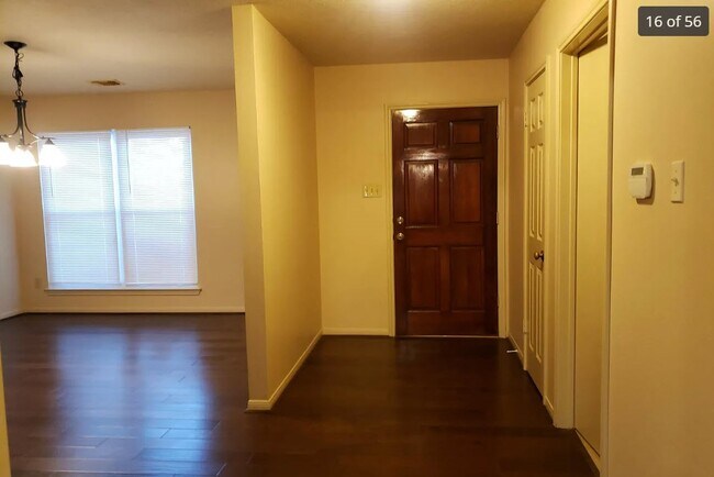 Photo - 7223 Yardley Dr