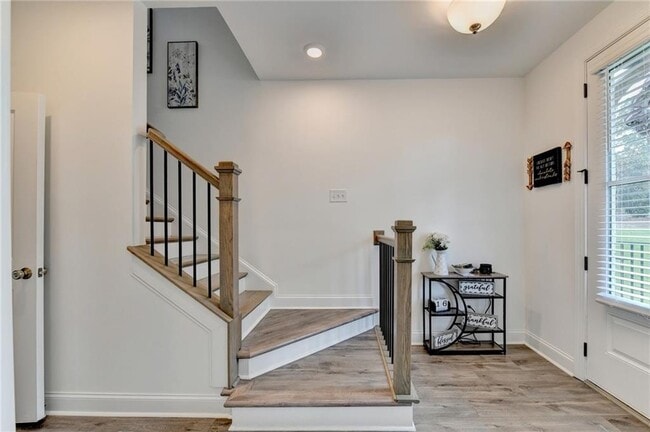 Photo - 522 Healy Dr