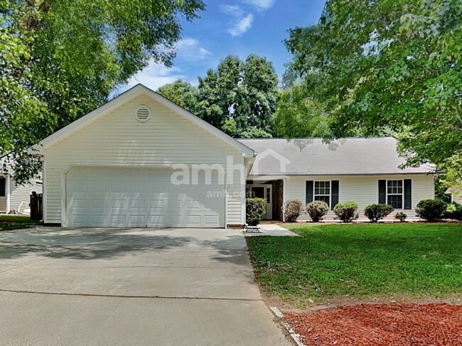 Building Photo - 213 Fiddlers Knoll Ct