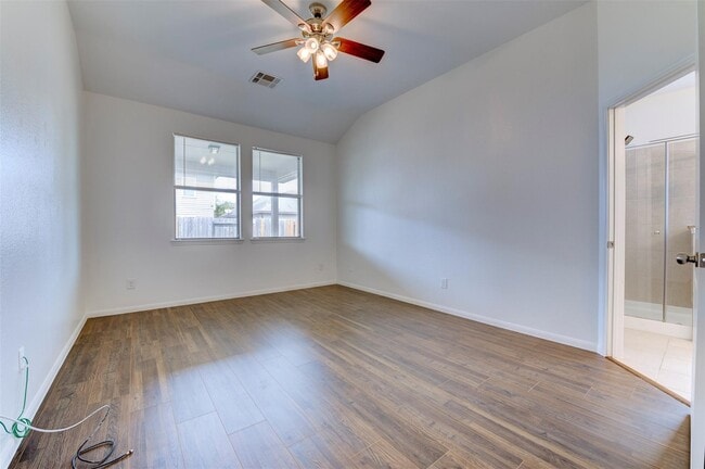 Photo - 12822 Pine Meadows St