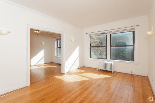 2BR, 1BA - Living Room
