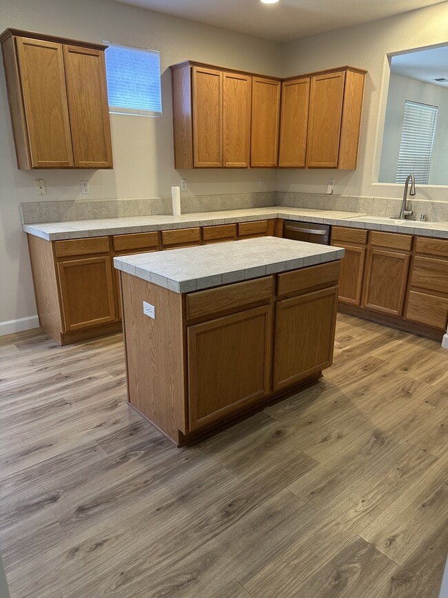 Photo - 1720 Iron Mountain Dr