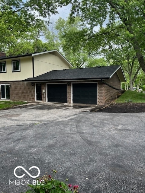 Photo - 1340 Rohrer Rd