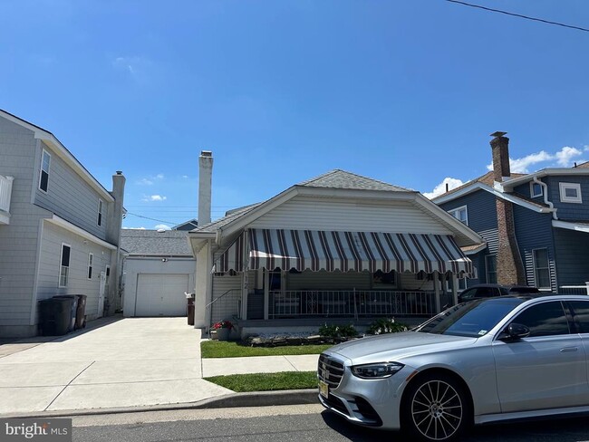 Photo - 12 N Swarthmore Ave