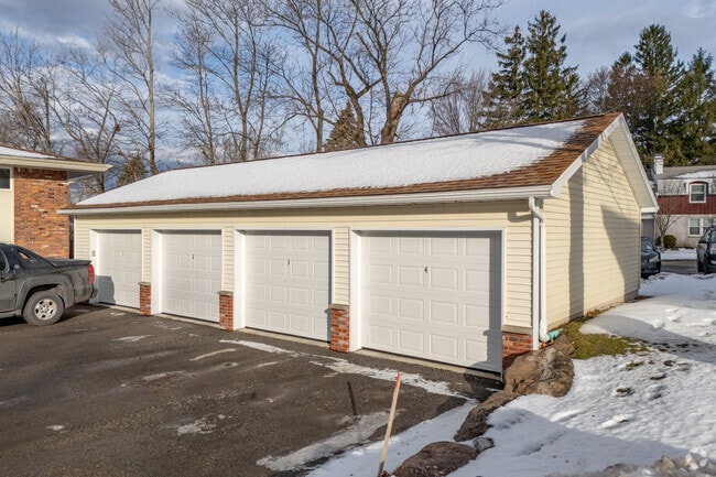 Woodview Apartments