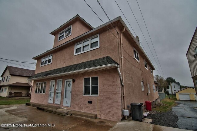 Photo - 530 S Main St Apartment