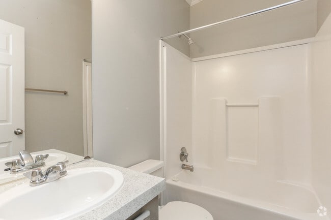 regular - Rent $1280