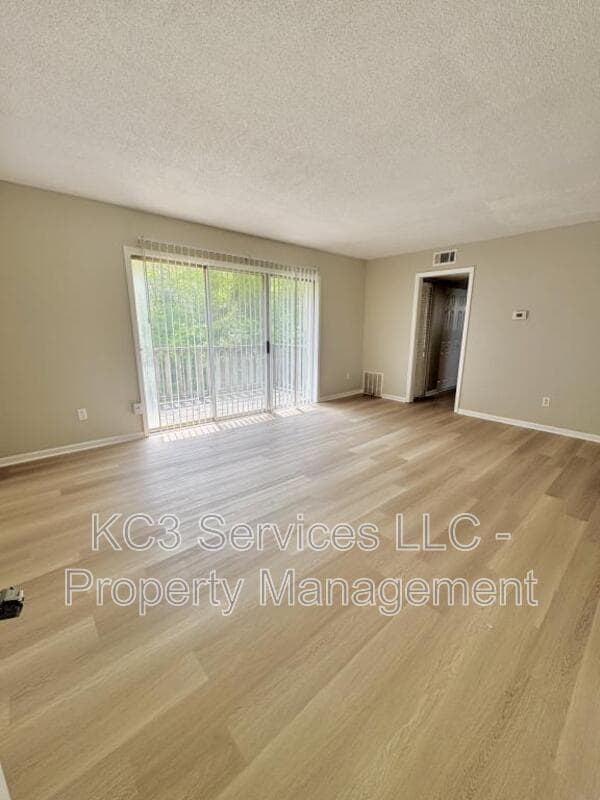 Photo - 8717 Countryshire Ln