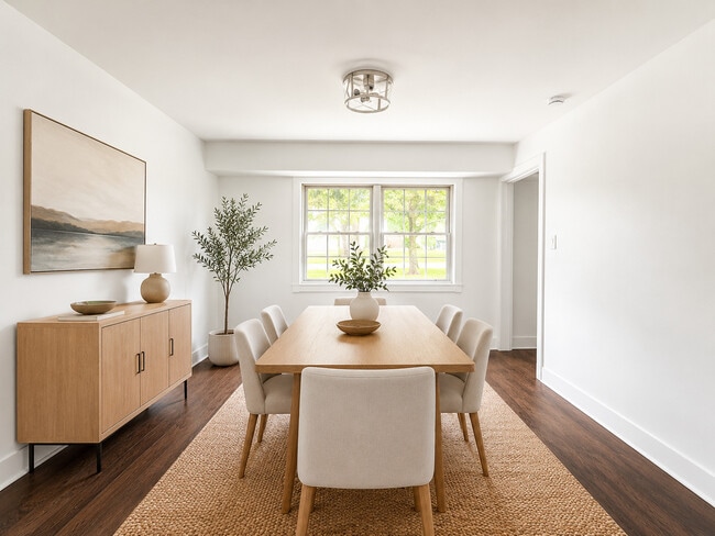 Photo - 254 Thornhurst Rd