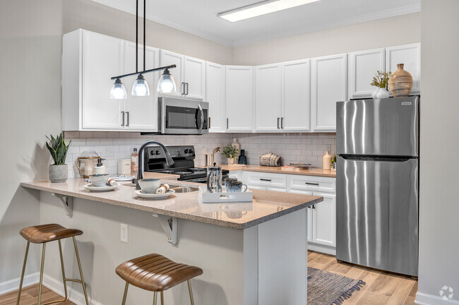 Kitchen - The Pointe at Heritage Rental