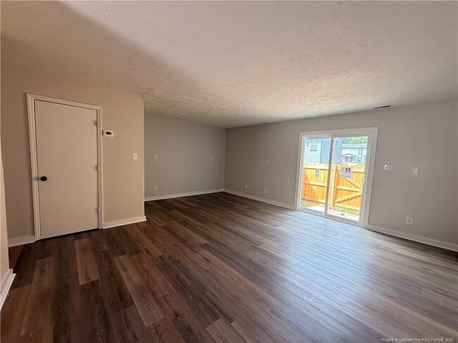 Photo - 1422 Tangora Ln