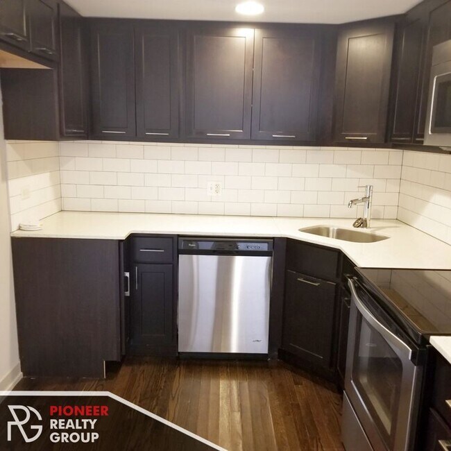 Photo - 6119 N Kenmore Ave Unit 508