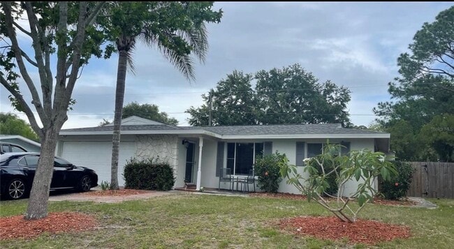 Photo - 1388 Rose St