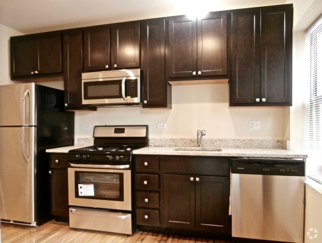 Building Photo - 2323 W Arthur Ave Unit 2 Rental