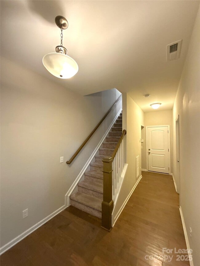 Photo - 1138 Doveridge St