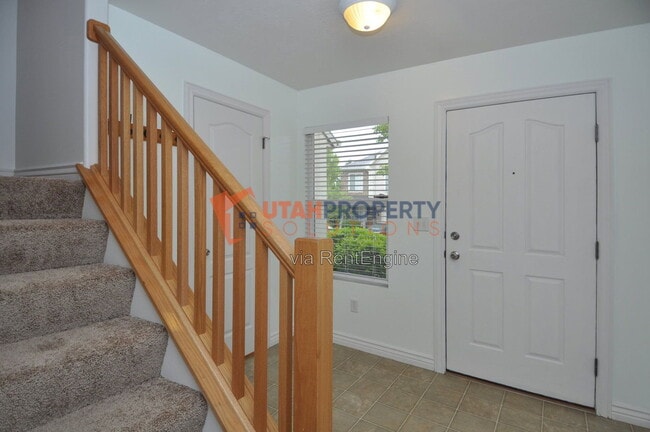 Photo - 6698 Balfour Ln W