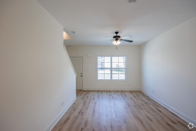 2BR, 2BA - 1,176SF - Living Room