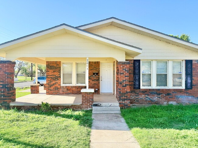 Photo - Cozy 2-Bedroom Home Available for Winter 2025 Move-In