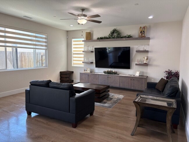 Photo - 2875 E Colina Dr